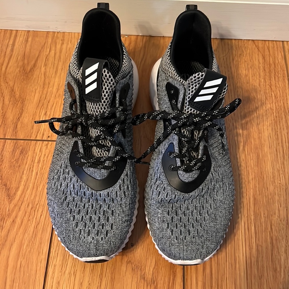 Adidas alphabounce running shoes